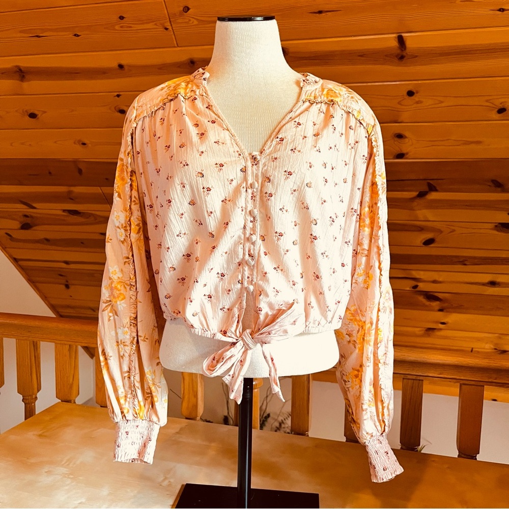 American Eagle Outfitters Women's Light Pink Floral Tie-Front Crop Top Size M